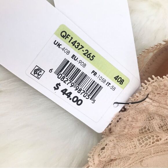 Calvin Klein Seductive Comfort Strapless Lift Multi-way Bra -NEW with tags - Picture 9 of 13